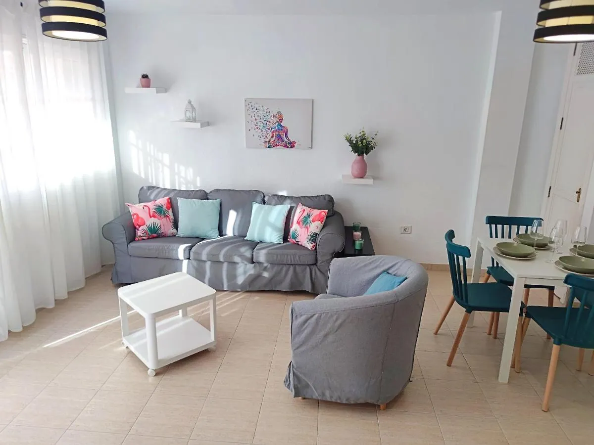 Apartment The Heights - Los Cristianos - Heated Pool - Wifi Free Spain