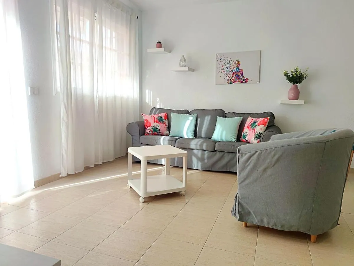 The Heights - Los Cristianos - Heated Pool - Wifi Free Apartamento