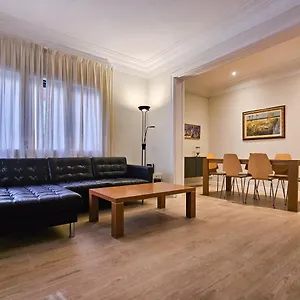 https://classbedroom-bonanova-apartment.topbarcelonahotels.com